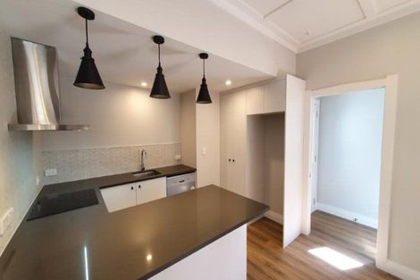 Photo of property in 8 Bungalow Avenue, Point Chevalier, Auckland, 1022