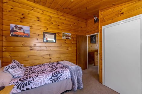 Photo of property in 1394 Whangaparaoa Road, Army Bay, Whangaparaoa, 0930