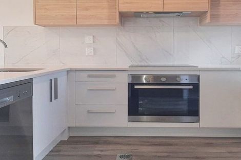 Photo of property in 134e Tiriwa Drive, Massey, Auckland, 0614