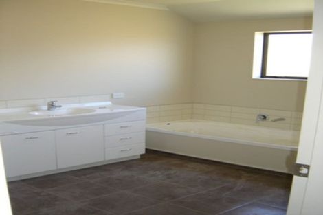 Photo of property in 23 Gandalf Crescent, Paraparaumu, 5032