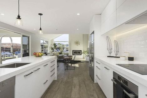 Photo of property in 95 Glenvar Ridge Road, Long Bay, Auckland, 0630