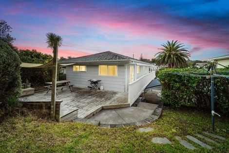 Photo of property in 56 Beulah Avenue, Rothesay Bay, Auckland, 0630