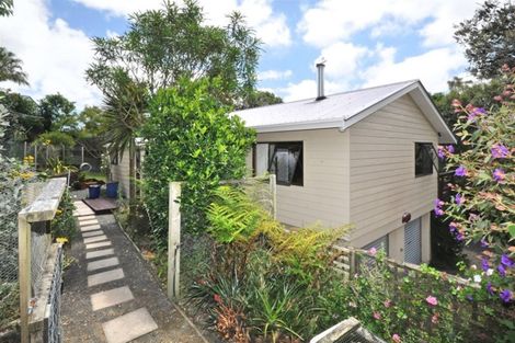 Photo of property in 33 Mellsop Avenue, Waiuku, 2123