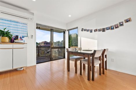 Photo of property in 3 Elrita Place, Conifer Grove, Takanini, 2112