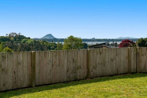 Photo of property in 8 Greenvale Place, Welcome Bay, Tauranga, 3112