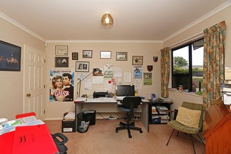 Photo of property in 7 Rod Syme Place, Hawera, 4610