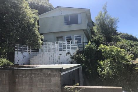Photo of property in 89 Miromiro Road, Normandale, Lower Hutt, 5010