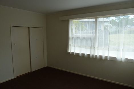 Photo of property in 2/25 Nutsey Avenue, Northcote, Auckland, 0627