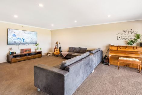 Photo of property in 48 Travers Road, Te Kauwhata, 3782