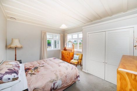 Photo of property in 27 Brightwater Terrace, Terrace End, Palmerston North, 4410