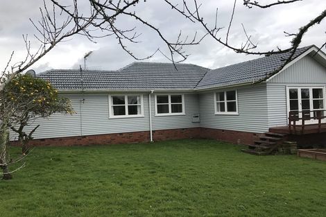 Photo of property in 7 Lyndhurst Road, Te Atatu South, Auckland, 0610