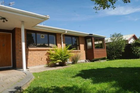 Photo of property in 21 Moana Road, Paraparaumu, 5032