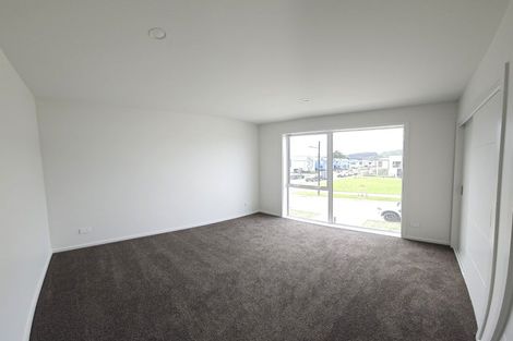 Photo of property in 81 Hokioi Drive, Kenepuru, Porirua, 5022