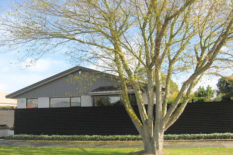 Photo of property in 1/6 Parr Place, Ilam, Christchurch, 8041