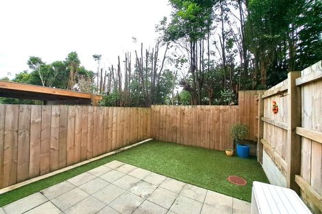 Photo of property in 26 Tokai Place, Glen Eden, Auckland, 0602