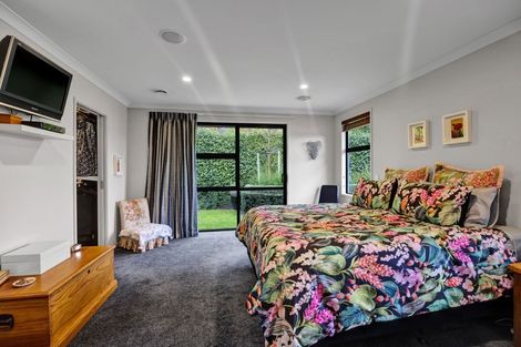 Photo of property in 4 Manukaka Heights, Hurdon, New Plymouth, 4310