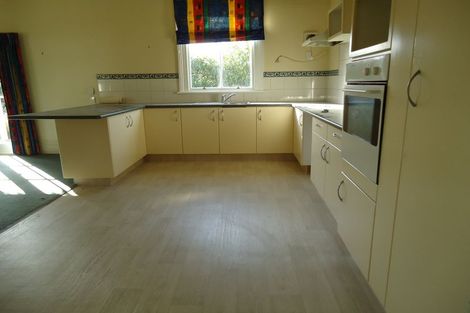 Photo of property in 40 Parsonage Road, Waimate, 7924