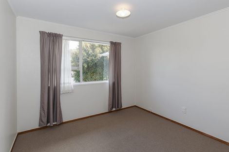 Photo of property in 42 Chislehurst Street, Henderson, Auckland, 0612