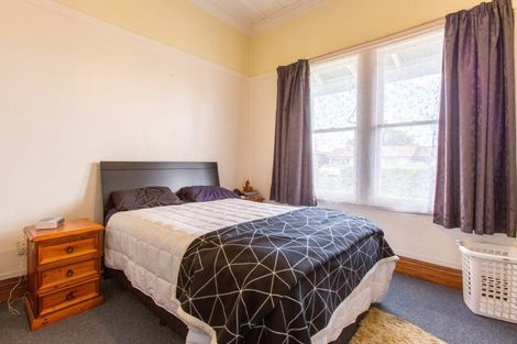 Photo of property in 70 Allardice Street, Dannevirke, 4930