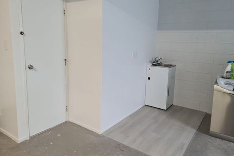 Photo of property in 2/25 Sartors Avenue, Northcross, Auckland, 0630