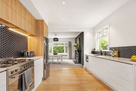 Photo of property in 124 Chapter Street, St Albans, Christchurch, 8052