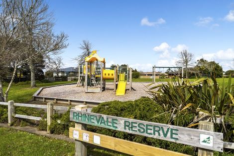 Photo of property in 14 Rhinevale Close, Henderson, Auckland, 0612