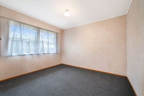 Photo of property in 3/77 Royal View Road, Te Atatu South, Auckland, 0610
