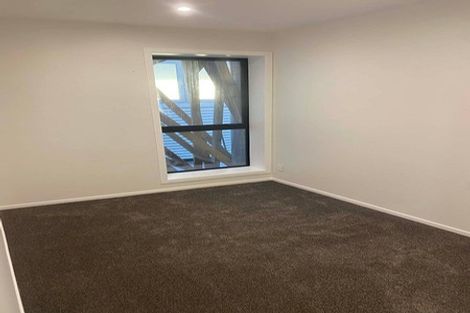 Photo of property in 10 Pari Tai Way, Houghton Bay, Wellington, 6023