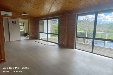 Photo of property in 37 Pitt Road, Runciman, Drury, 2578