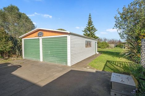 Photo of property in 223 Glover Road, Hawera, 4610