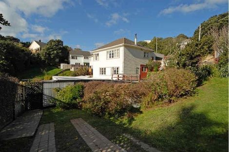 Photo of property in 93 Monorgan Road, Strathmore Park, Wellington, 6022