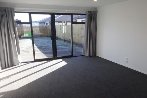 Photo of property in 10/21 Blakes Road, Belfast, Christchurch, 8051