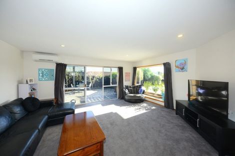 Photo of property in 49 Queenspark Drive, Parklands, Christchurch, 8083