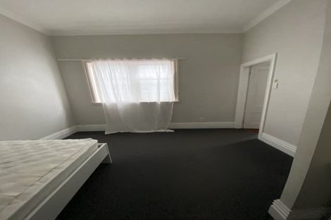 Photo of property in 16 Austin Street, Mount Victoria, Wellington, 6011