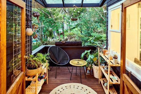 Photo of property in 33 Kairimu Street, Stokes Valley, Lower Hutt, 5019