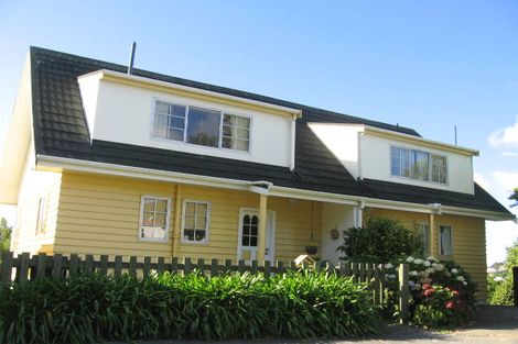 Photo of property in 99 Allington Road, Karori, Wellington, 6012