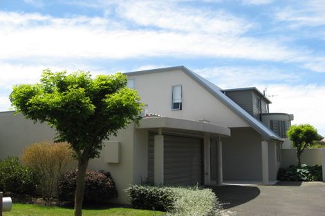 Photo of property in 9 Priorsford Court Avonhead Christchurch City