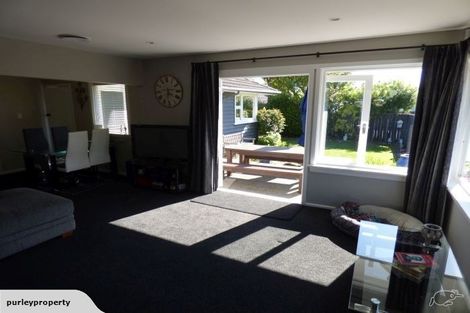 Photo of property in 10 Rossiter Avenue, Redwood, Christchurch, 8051