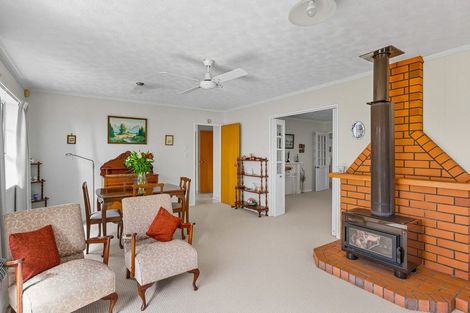 Photo of property in 22 Andrew Street, Waikanae, 5036