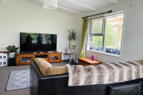 Photo of property in 16 Kirby Street, Glendene, Auckland, 0602