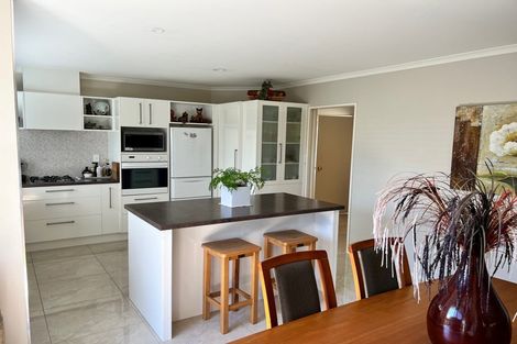 Photo of property in 50d Puketapu Road, Taradale, Napier, 4112