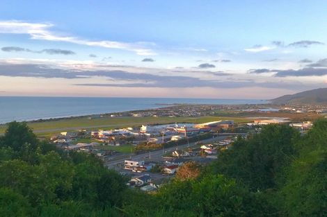 Photo of property in 46 Arnott Heights, Greymouth, 7805