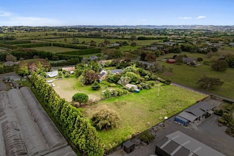 Photo of property in 151 Taupaki Road, Taupaki, Henderson, 0782