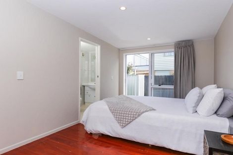 Photo of property in 11 Chorley Avenue, Massey, Auckland, 0614