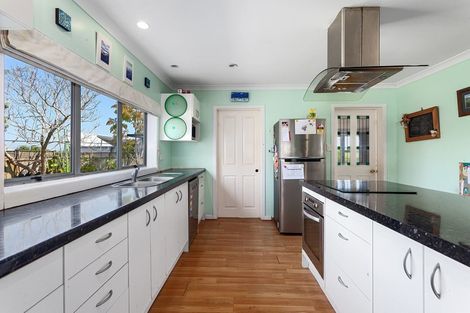 Photo of property in 73 Keepa Road, Coastlands, Whakatane, 3191