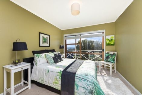 Photo of property in 53 Island Bay Road, Beach Haven, Auckland, 0626