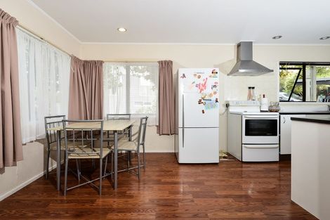 Photo of property in 49 Triangle Road, Massey, Auckland, 0614