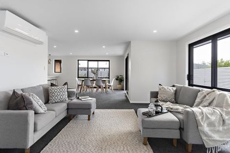 Photo of property in 7 Chisholm Place, Carterton, 5713