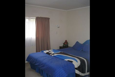 Photo of property in 49 Triangle Road, Massey, Auckland, 0614