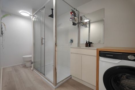 Photo of property in 4/32 Akaroa Drive, Maupuia, Wellington, 6022